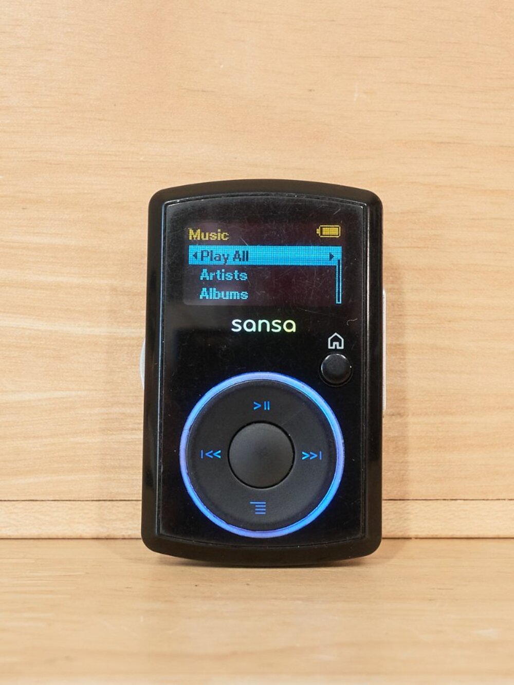 SanDisk Sansa Clip 1GB MP3 Player FM Radio Black Tested Working